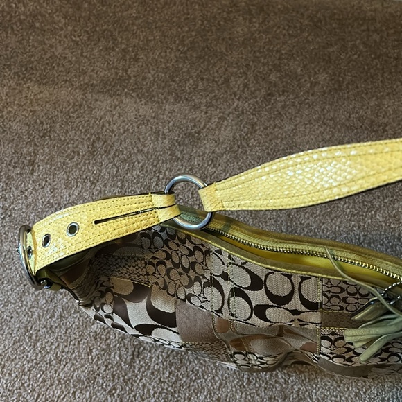 Vintage Coach Exotics Collection Lime green trim zipper closure Hobo bag - Picture 5 of 11